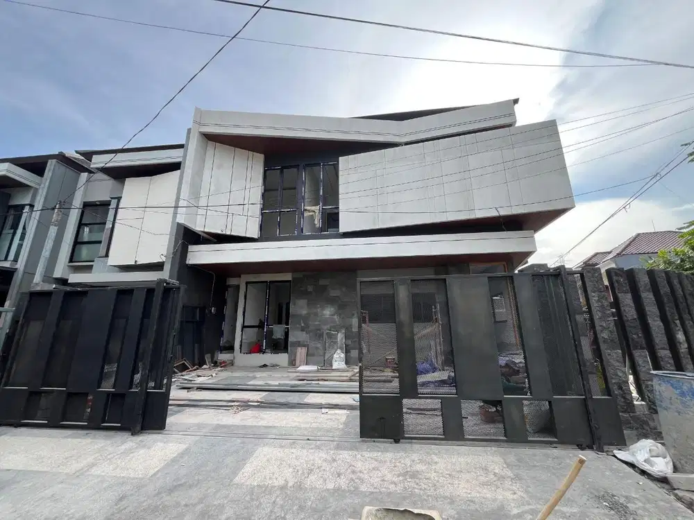 RUMAH BARU GRESS MANYAR INDAH HOOK, CARPORT 3