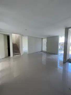 2 Lantai Rumah Greenlake Citraland Harga Oke Nego Aja
