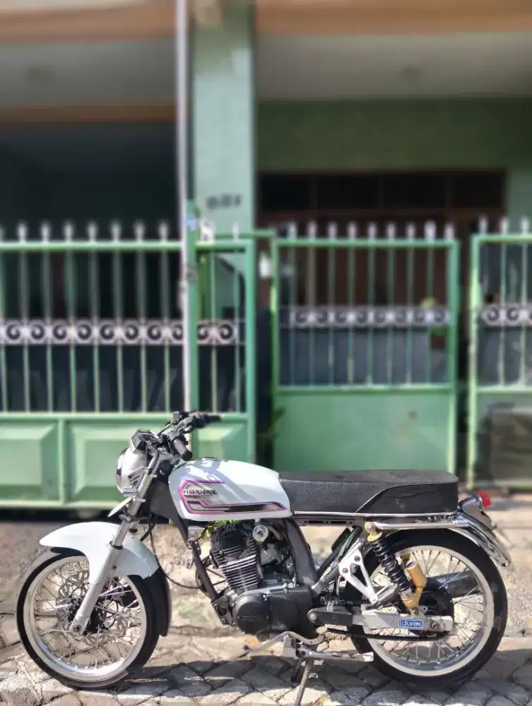 Asli CB100 tahun 74 bukan basic