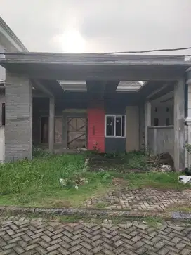 Rumah hitung tanah di cibubur cotton field, Gn Putri Jabar