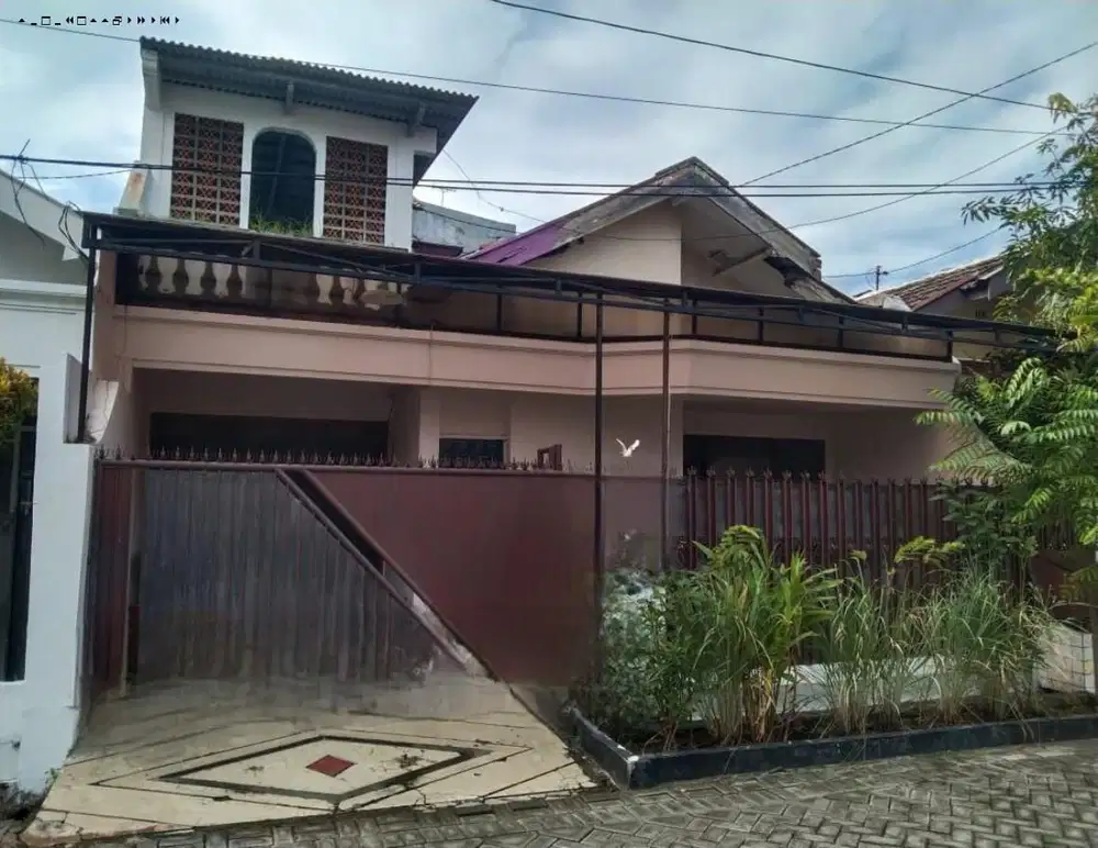 Rumah di Wisma Permai , Strategis, Murah