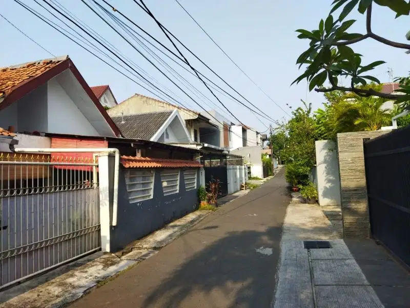 DIJUAL CEPAT RUMAH DI KEB BARU JAK SEL