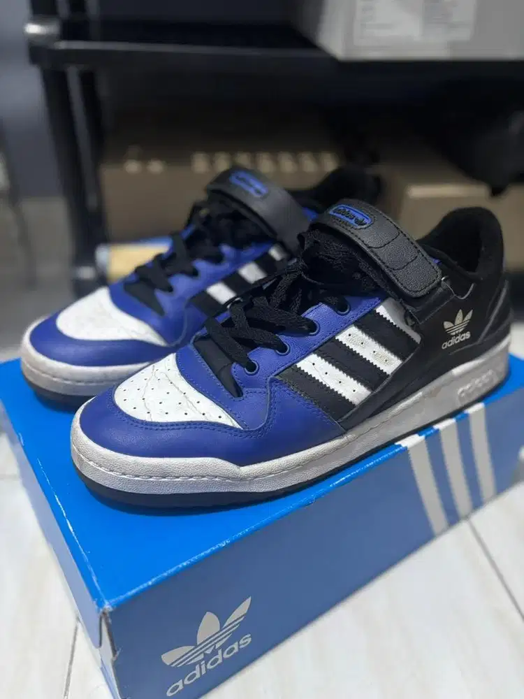 Buy 1 get 1 Adidas Original Forum Low Pulse Blue & Vans Oldskool