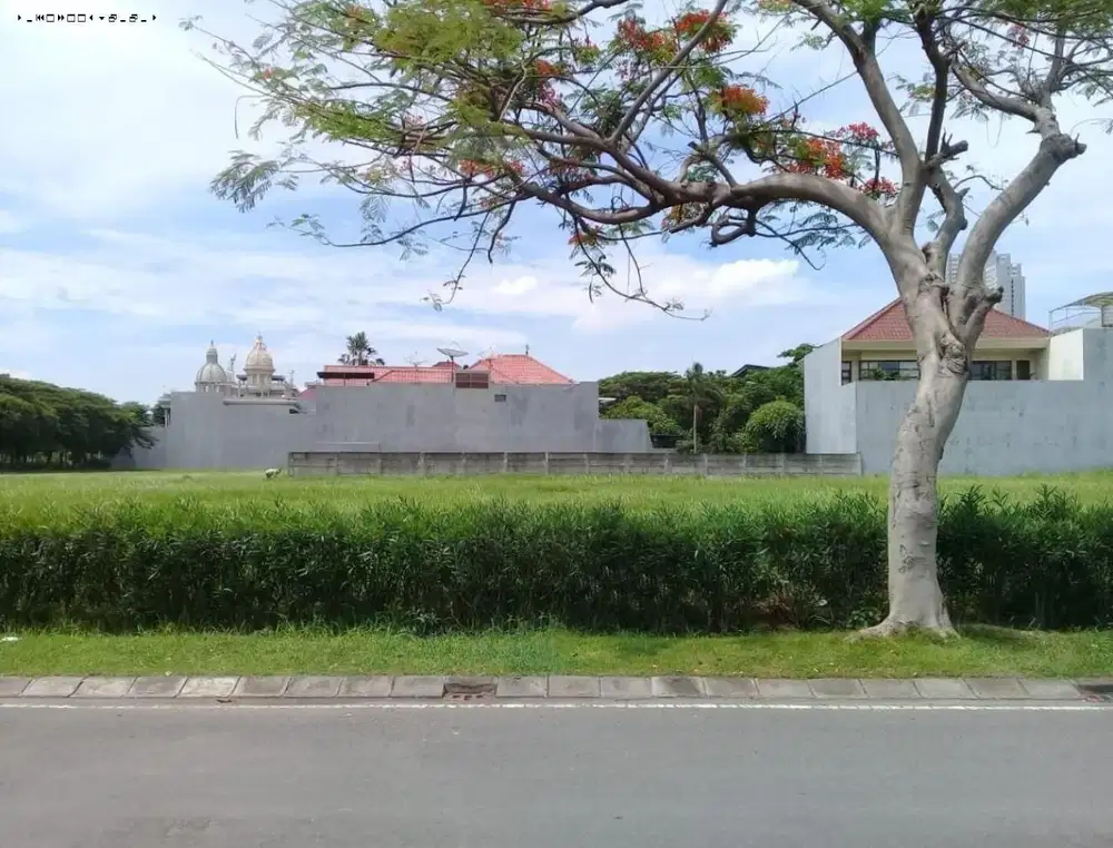 Kavling  Pakuwon City , Strategis