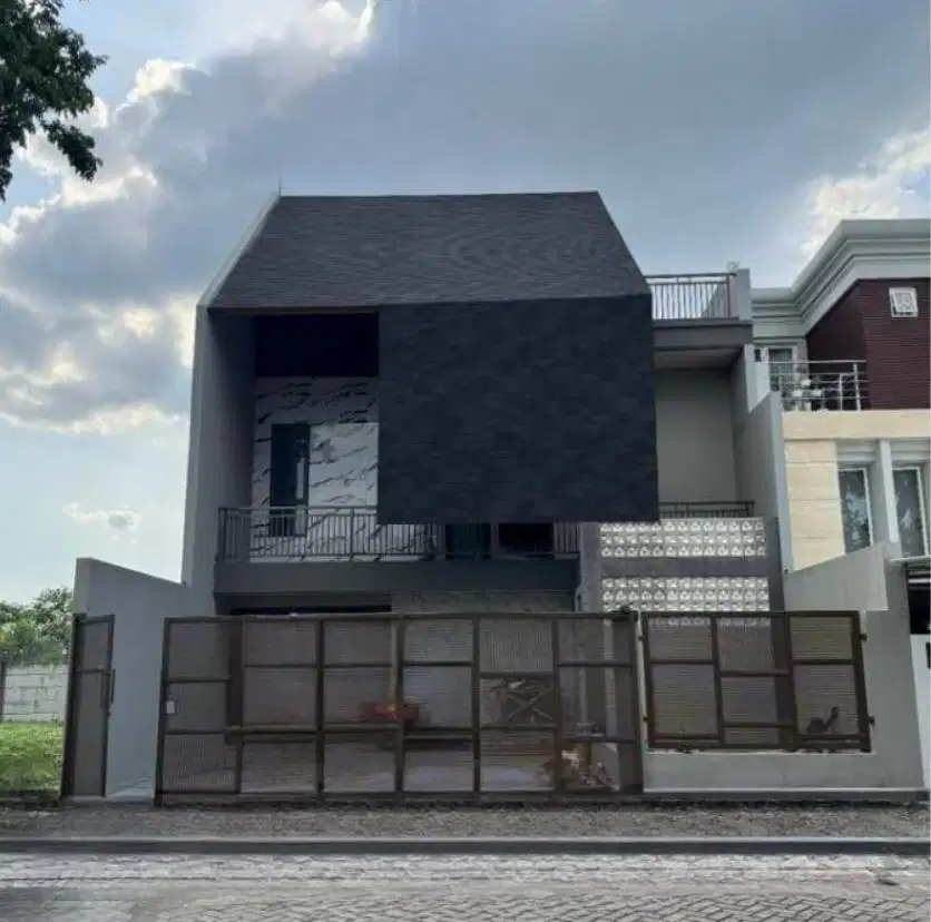 Rumah Baru 3 Tingkat Pakuwon City San Antonio