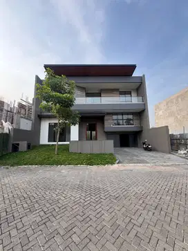 Rumah 2 Lantai Baru Minimalis HGB di Pakuwon Indah