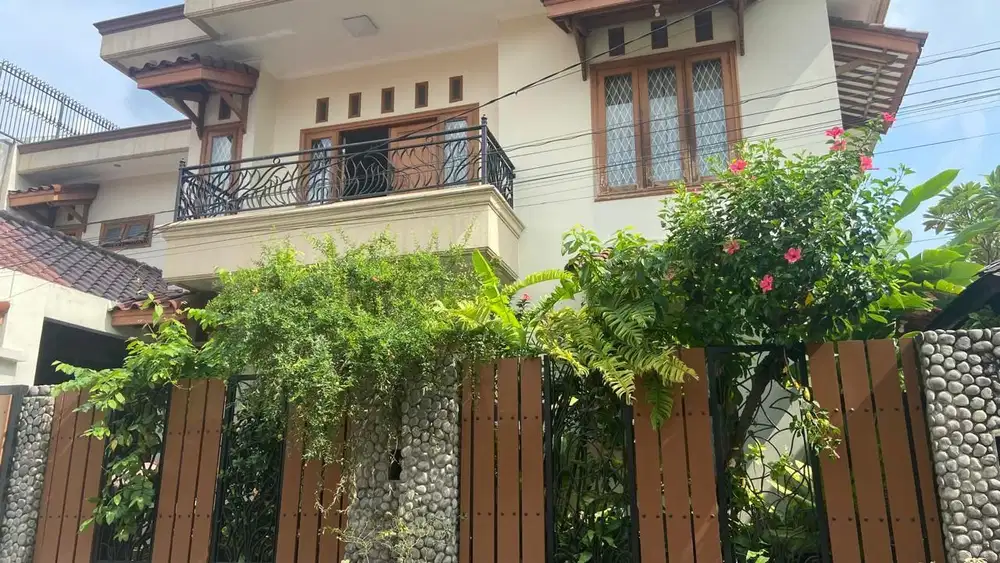 Dijual rumah cantik di grand galaxy city bekasi