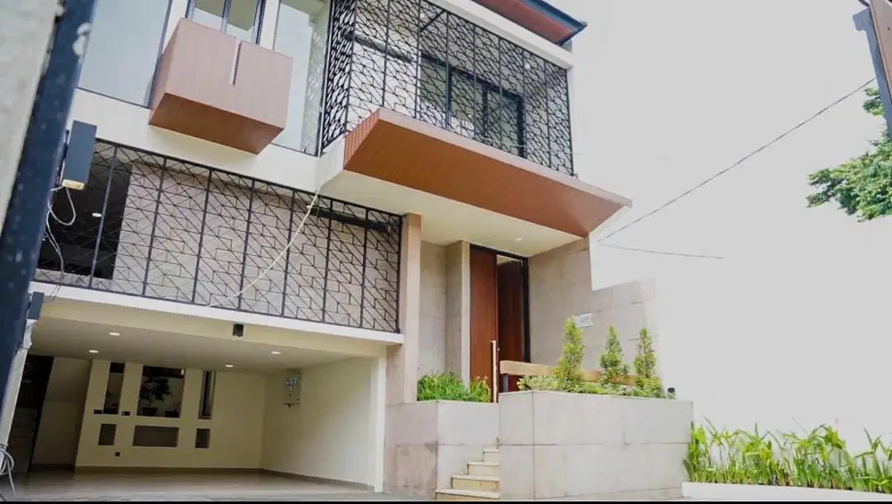 DIJUAL RUMAH TOWNHOUSE TROPICAL MODERN DI KEMANG JAKARTA SELATAN
