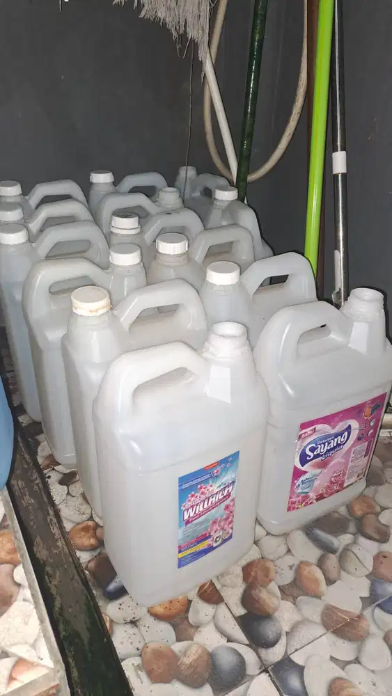 JUAL JERIGEN BEKAS 5LT DENGAN TUTUP SEGEL