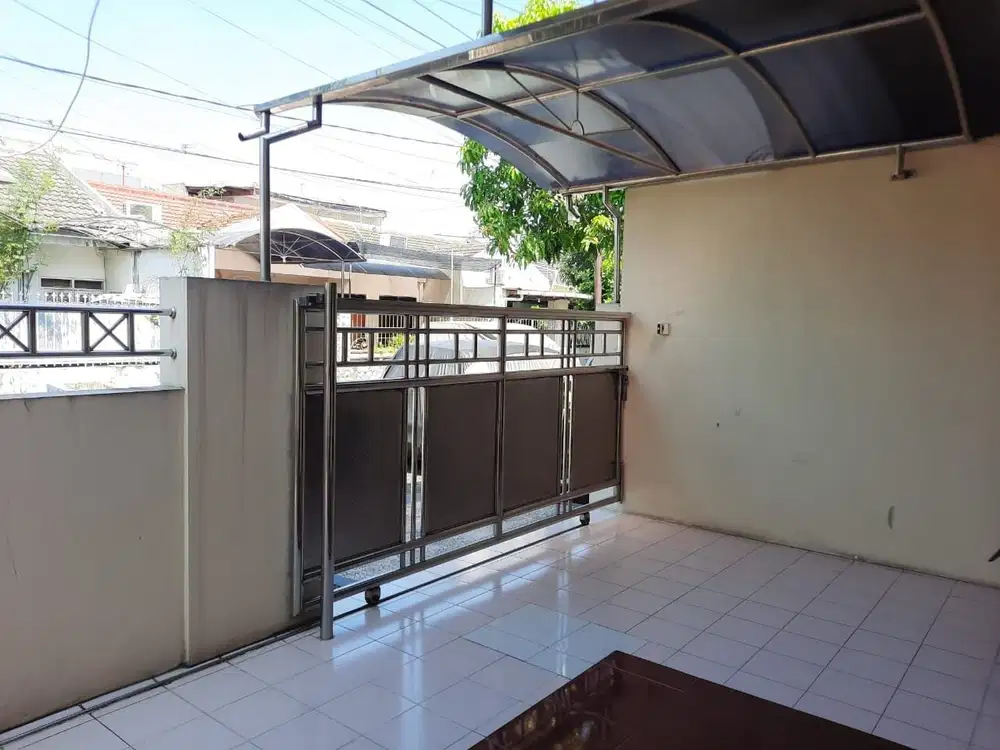Dijual Rumah Kutisari Indah Surabaya dekat Kampus Petra