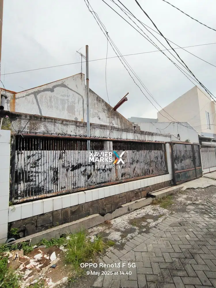 Dijual Rumah Hitung Tanah di Karangempat Tambaksari