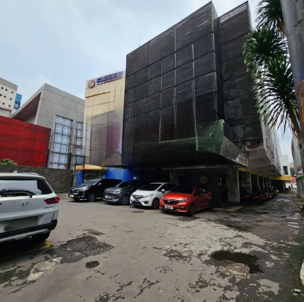 GEDUNG BASUKI RACHMAT STRATEGIS, KOMERSIAL AREA, PUSAT KOTA