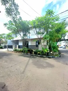 Rumah Hook Full Renovasi Di Sektor 9 Bintaro Jaya