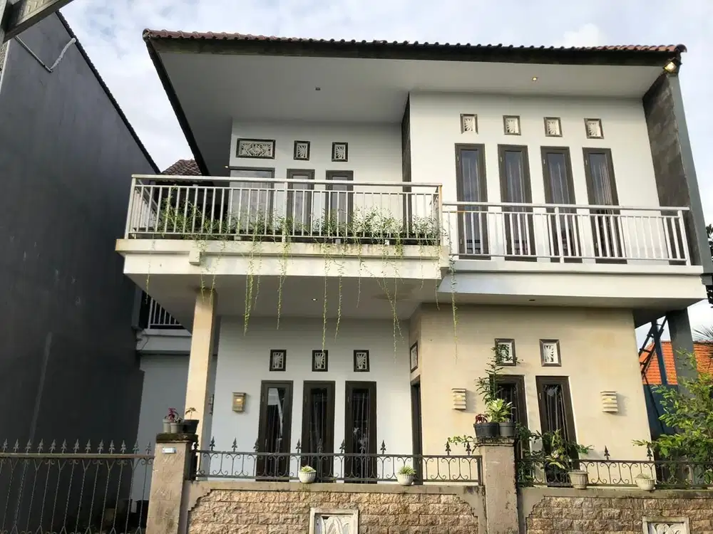 JUAL CEPAT RUMAH 2 LANTAI DI DENPASAR UTARA