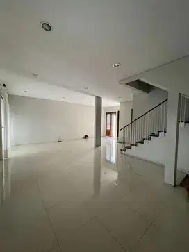 Dijual rumah besar terawat siap huni di Bintaro -8506- WT