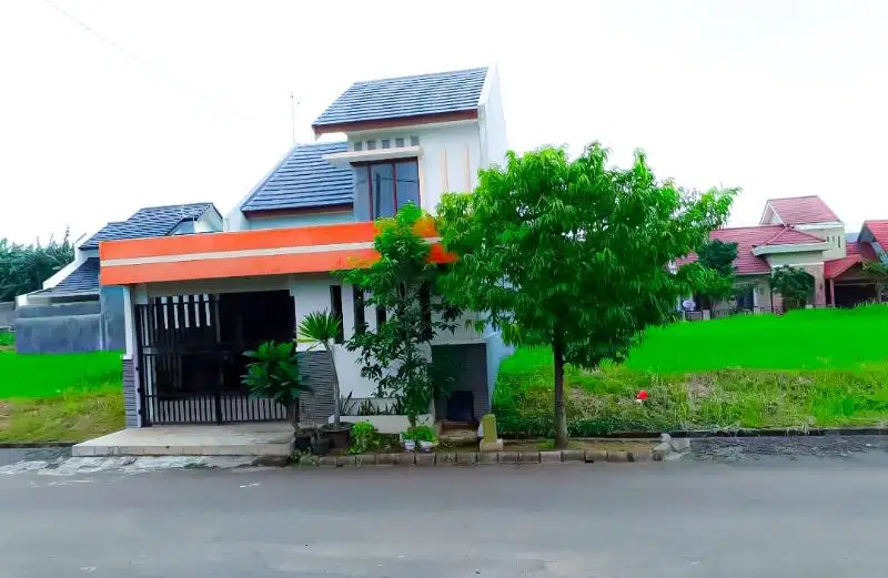 Rumah Bagus Terawat Siap Huni, Kemang Pratama 2