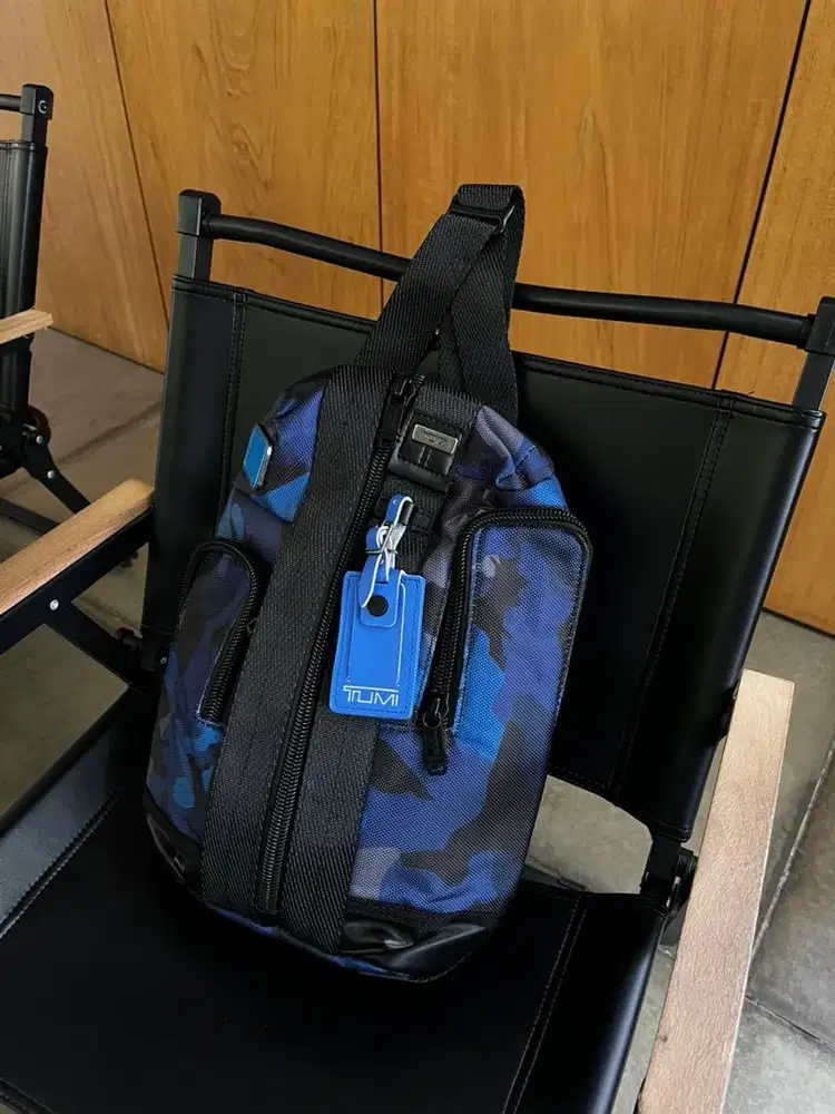Saratoga Blue Army Crossbody