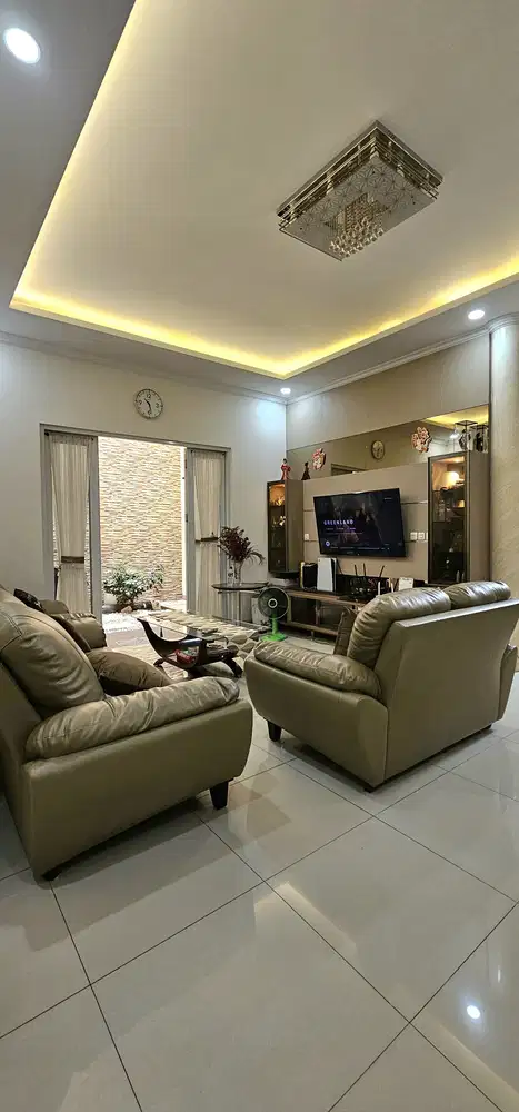 Dijual Rumah di Cluster Alicante Gading Serpong - Full Renov