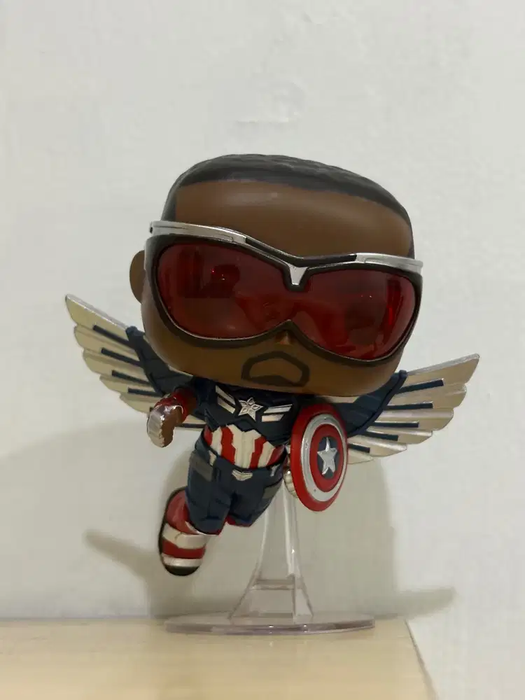 Captain America Brave New World Funko Pop Original Special Edition