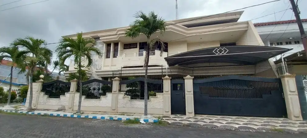 Dijual rumah hook simpang Darmo permai Selatan row terbesar