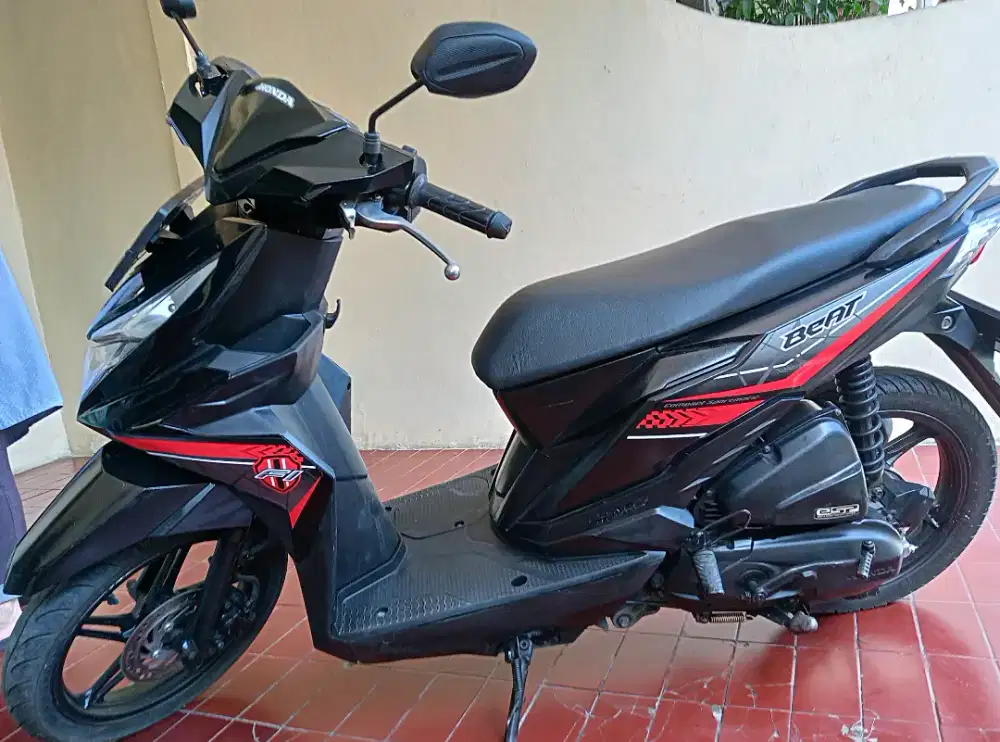 Honda Beat Fi 2017 Hitam orisinil mulus siap pakai