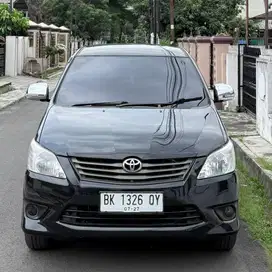 Toyota Innova E 2.0 Manual Bensin 2012