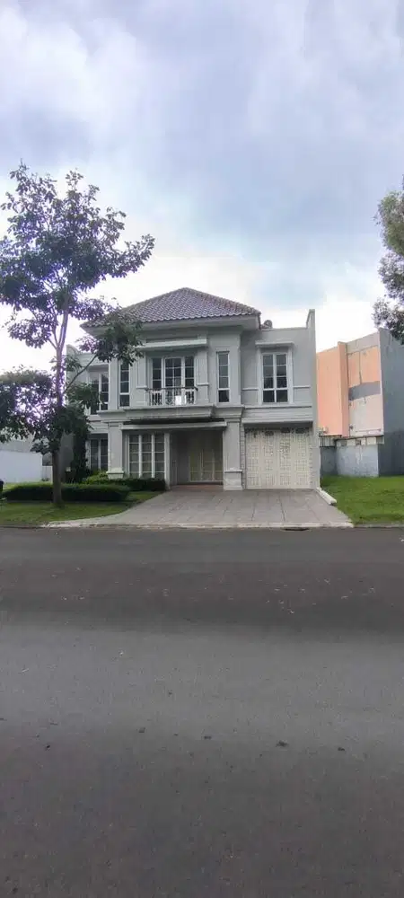 Termurah Dijual Rumah Cluster Alicante type Granada Gading Serpong