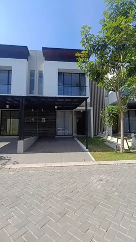 Rumah Citraland Northwest Central 2 Lantai Split Level Full Furnish