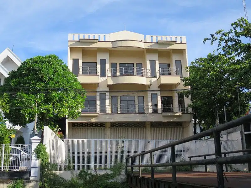 *Dijual Bangunan Komersial Raya Kendangsari Industri*