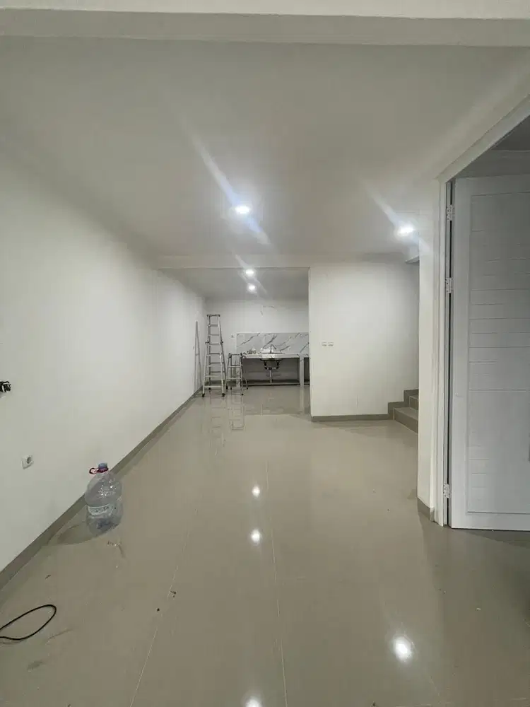 Dijual Murah Rumah Baru siap Huni di Alam Sutera