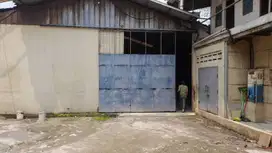 Dijual Gudang Cikupa Masuk dari samping gudang griya Idola