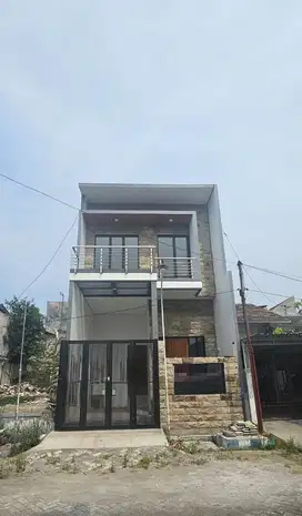 Dijual Rumah Pucang Indah Sidoarjo Strategis