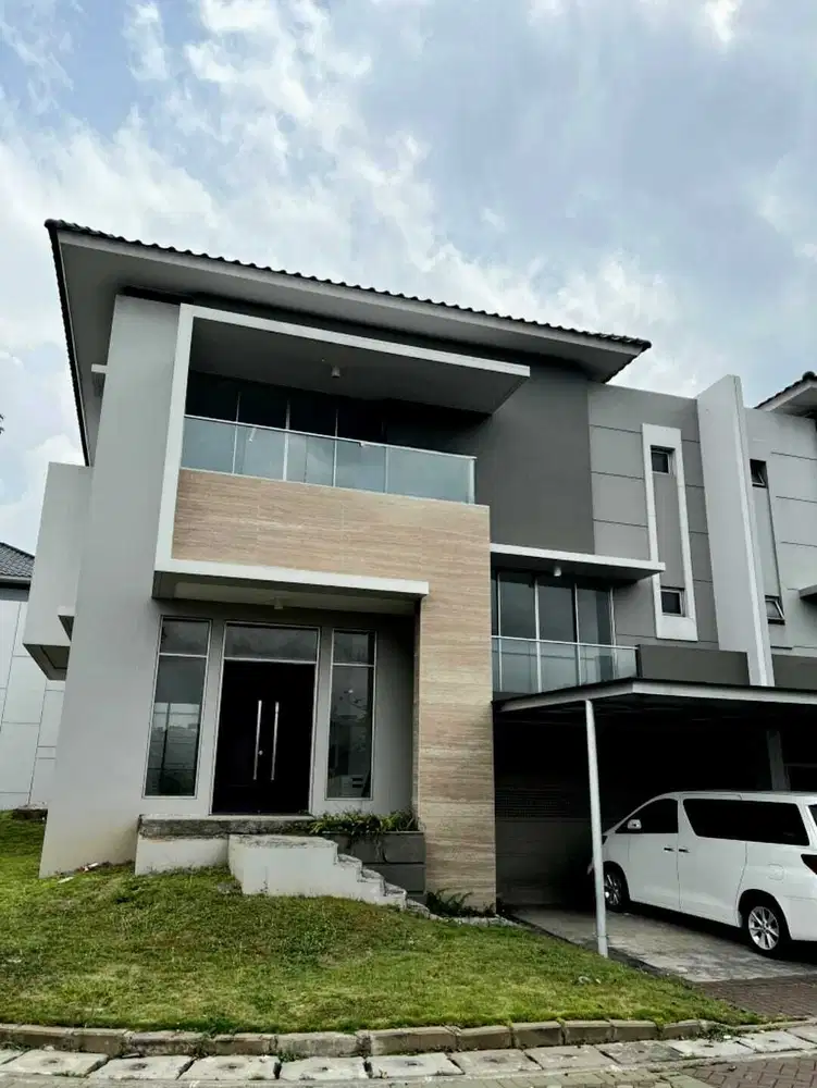 Dijual Cepat Rumah Hook 2 Setengan Lantai Golf Island PIk