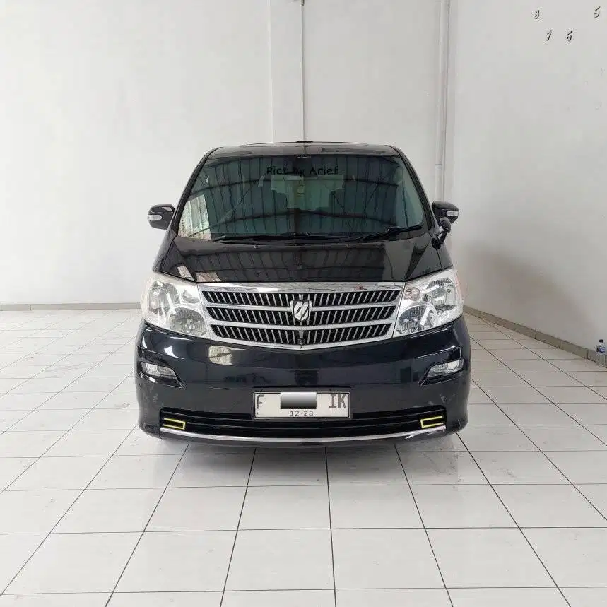 Alphard 3.0 tahun 2004