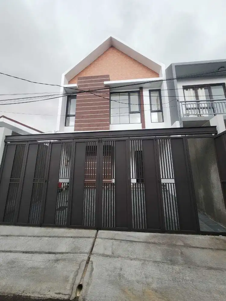 Rumah Baru Sunrise Garden 2 Setengah Lantai Hadap Selatan