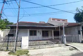 Rumah Hook Murah Hitung Tanah di Kutisari Indah, Sby Timur