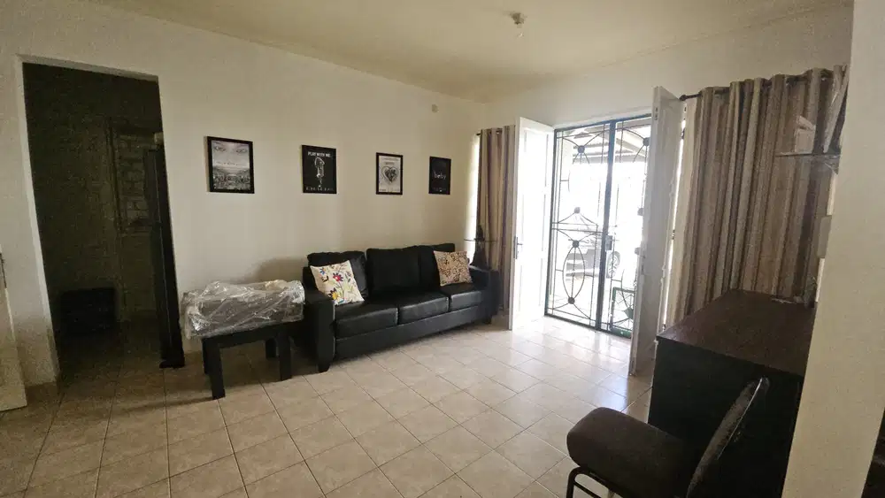 Rumah Jual Cepat Nego Sampai Deal Bintaro Sektor 9 (17032)