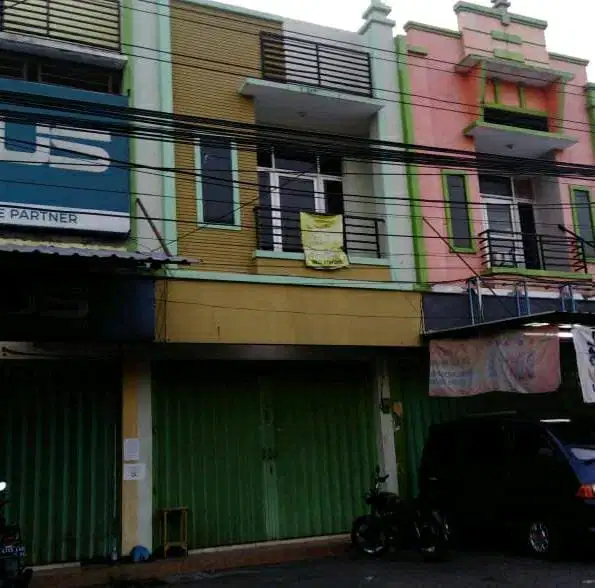 Disewakan Ruko Strategis di Jalan Bendungan Sutami Tengah Kota Malang