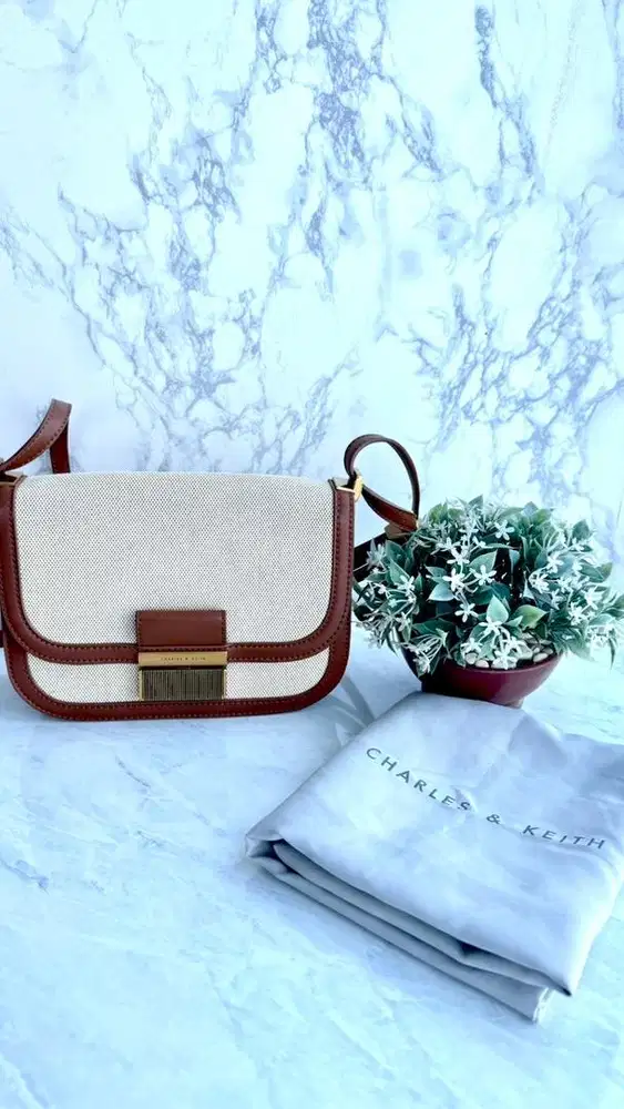 Charles n keith-shoulder bag