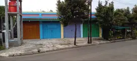 Dijual Rumah Plus 4 Toko Di komplek Metland Cileungsi Sektor 7 Cibubur