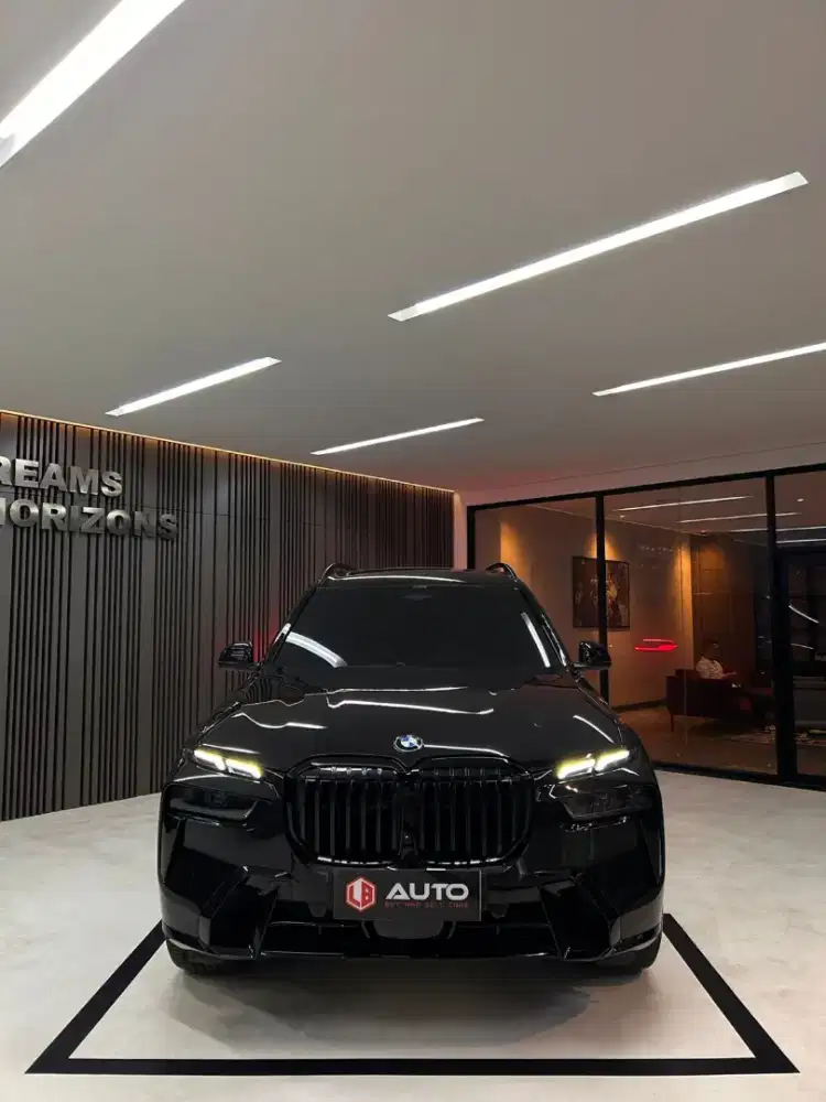 BMW X7 Xdrive40i XLine 2025 Hitam Km8rb B8910 Nik 2024