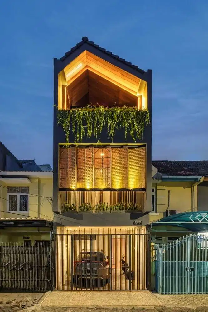 Rumah cantik dijual taman palem ada attic room
