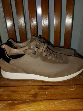 sepatu mochino dutti