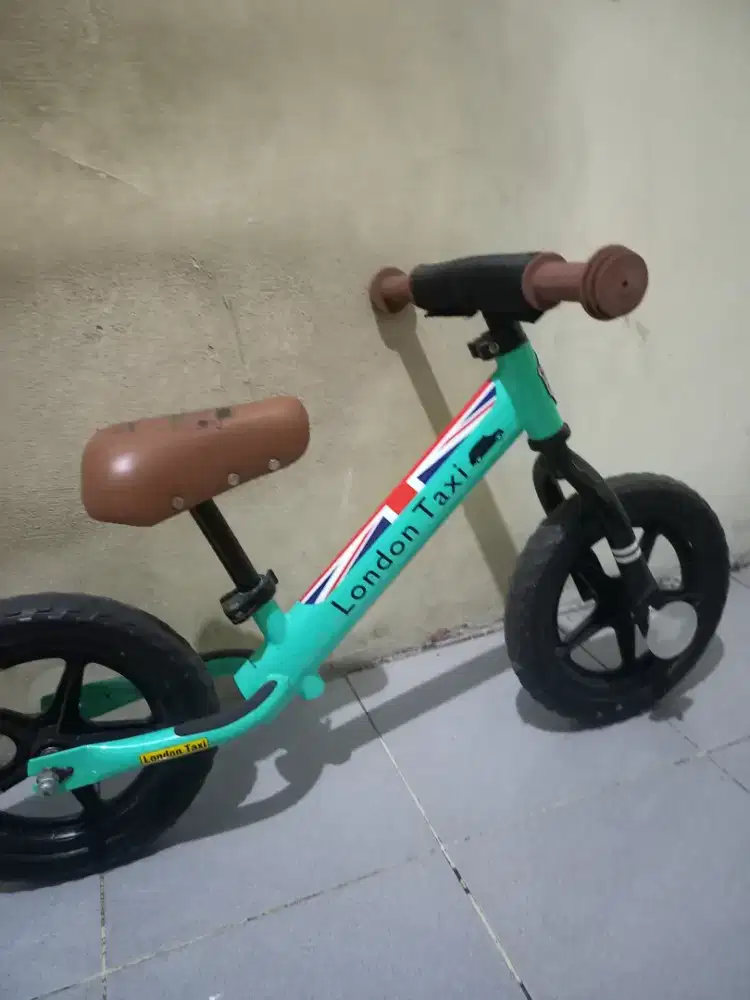 Jual sepeda pushbike.london taxi like new