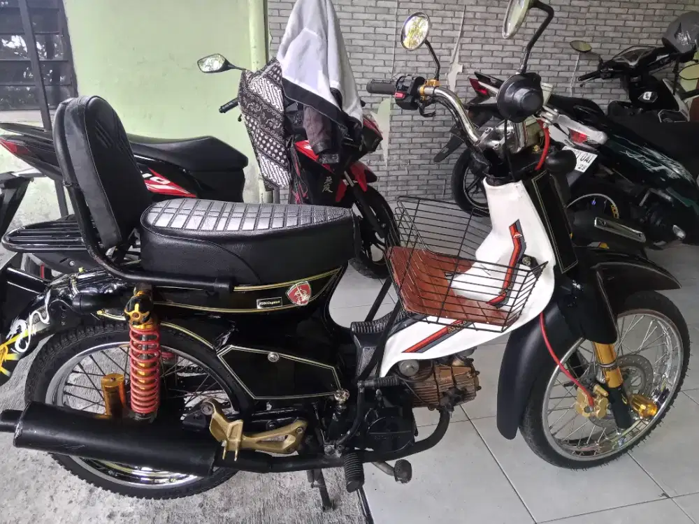 Di jual Honda Astrea 800