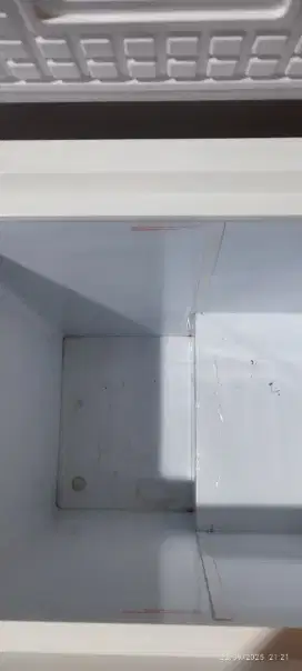 freezer box merk Aqua 100 L
