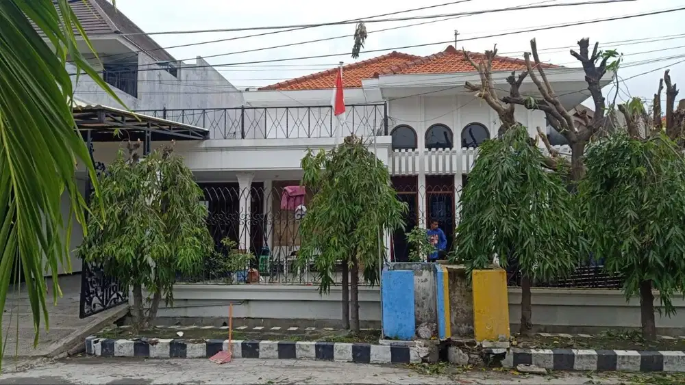 Rumah di Kertajaya Indah STRATEGIS, ROW JALAN 3 MOBIL