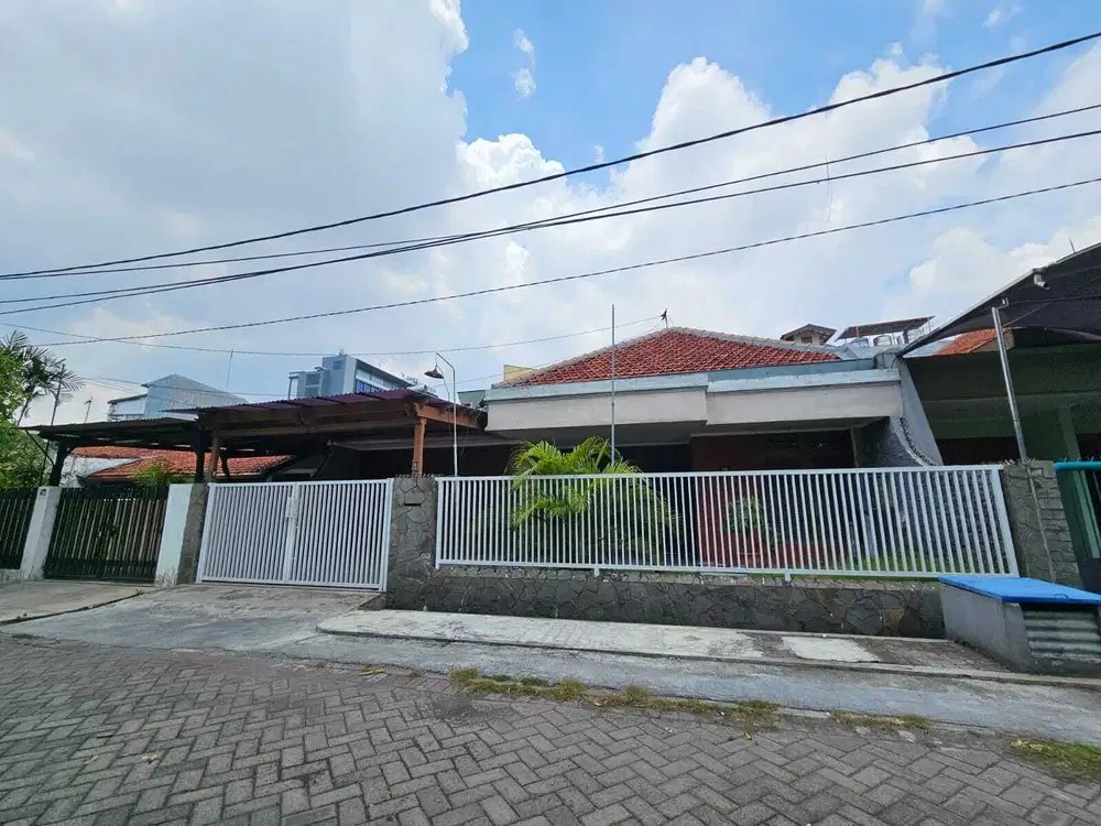 Rumah Lama siap huni Kendangsari Surabaya Selatan