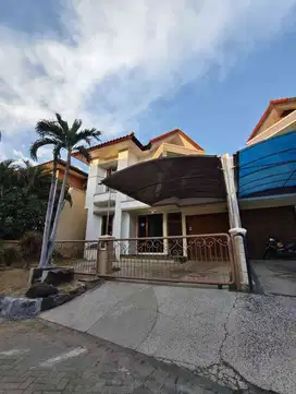 DISEWAKAN RUMAH DHARMAHUSADA REGENCY SEMI FURNISHED