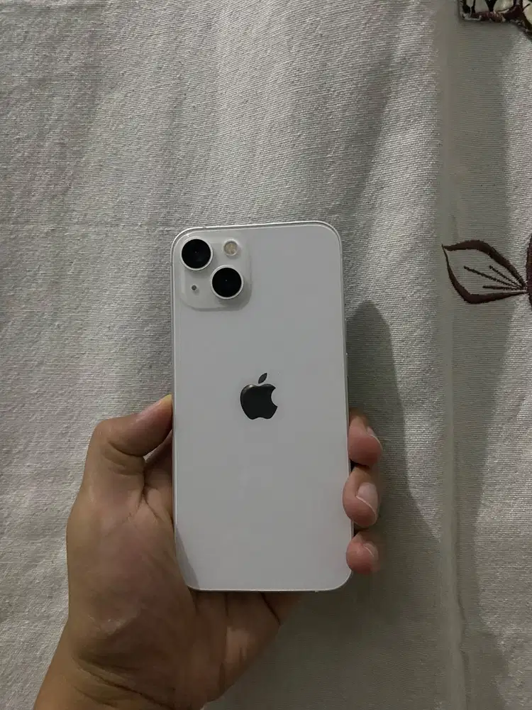 iPhone 13 128GB White Starlight